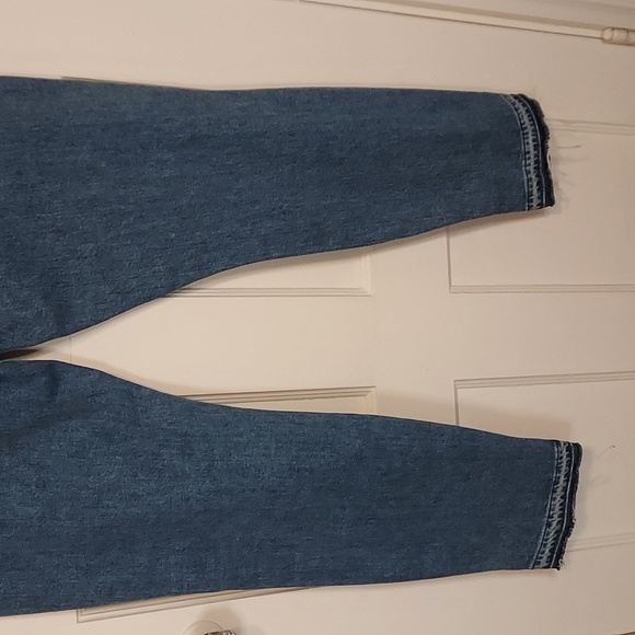 7 For All Mankind The High Waist Ankle Skinny Jeans - Picture 12 of 12